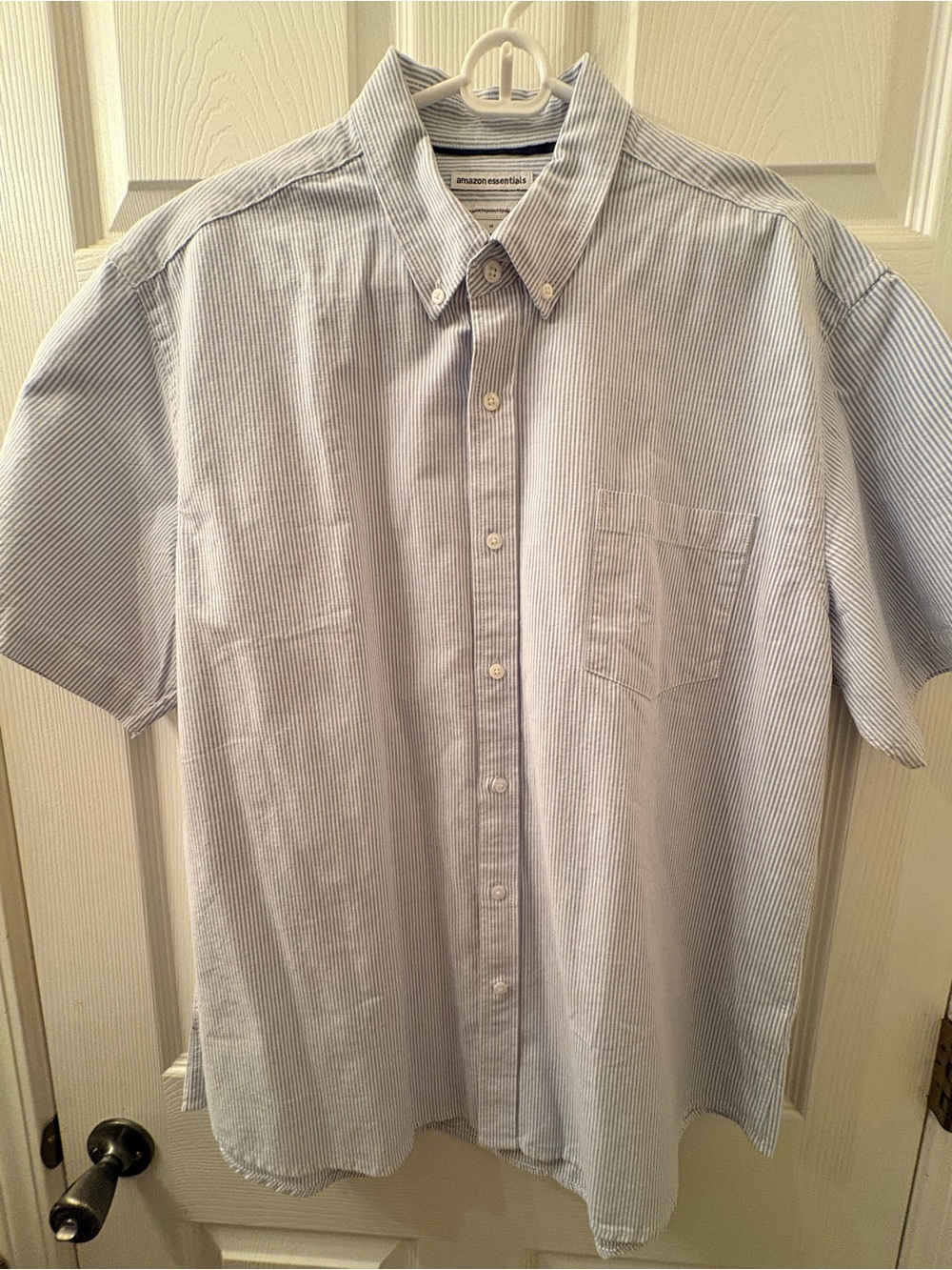 Amazon Essentials Men’s XL Blue Stripe Oxford Short Sleeve Button Down Shirt